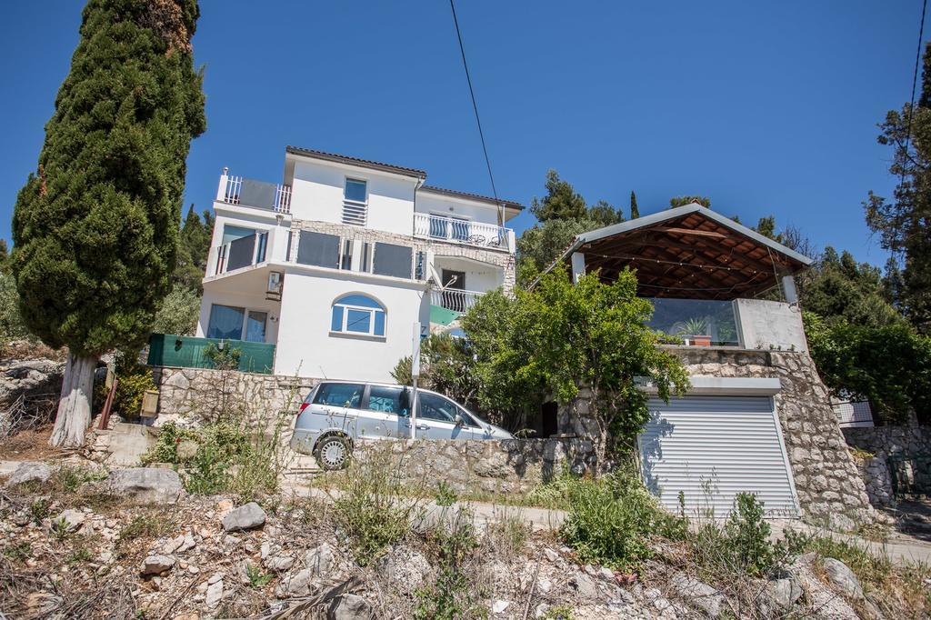 Apartments Laura บลัตเซ ภายนอก รูปภาพ